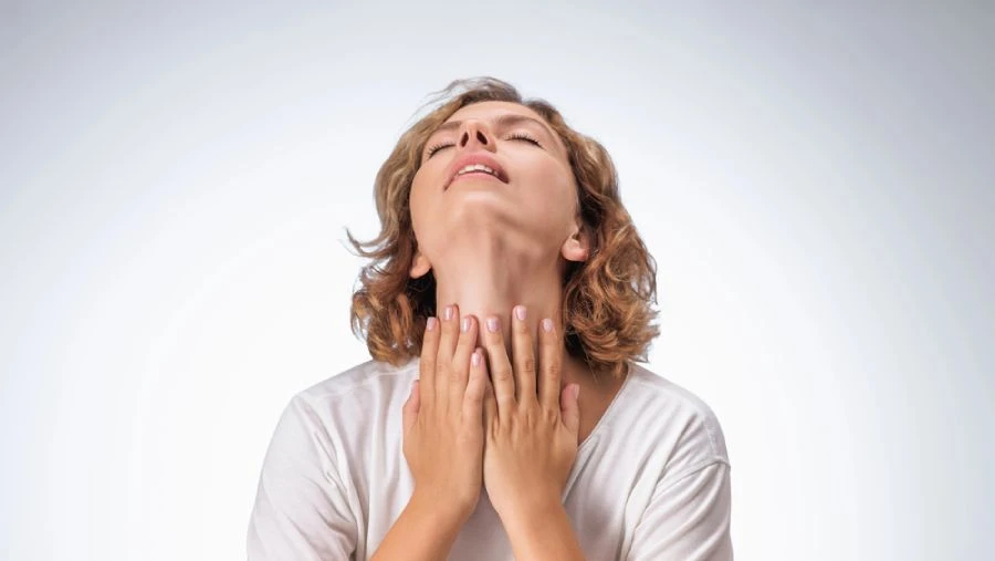 Problemi sa bolom u grlu i promuklost