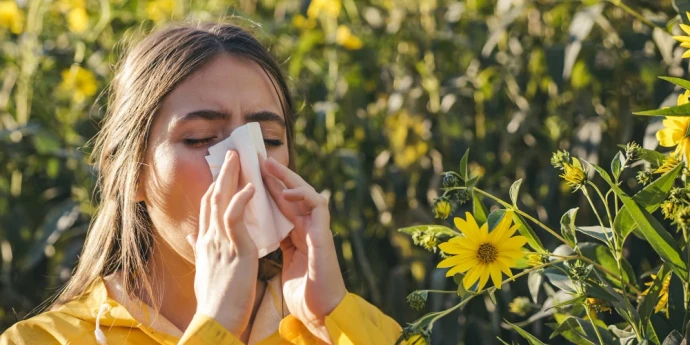 Sezonske alergije – kako ih prepoznati i ublažiti na prirodan i efikasan način